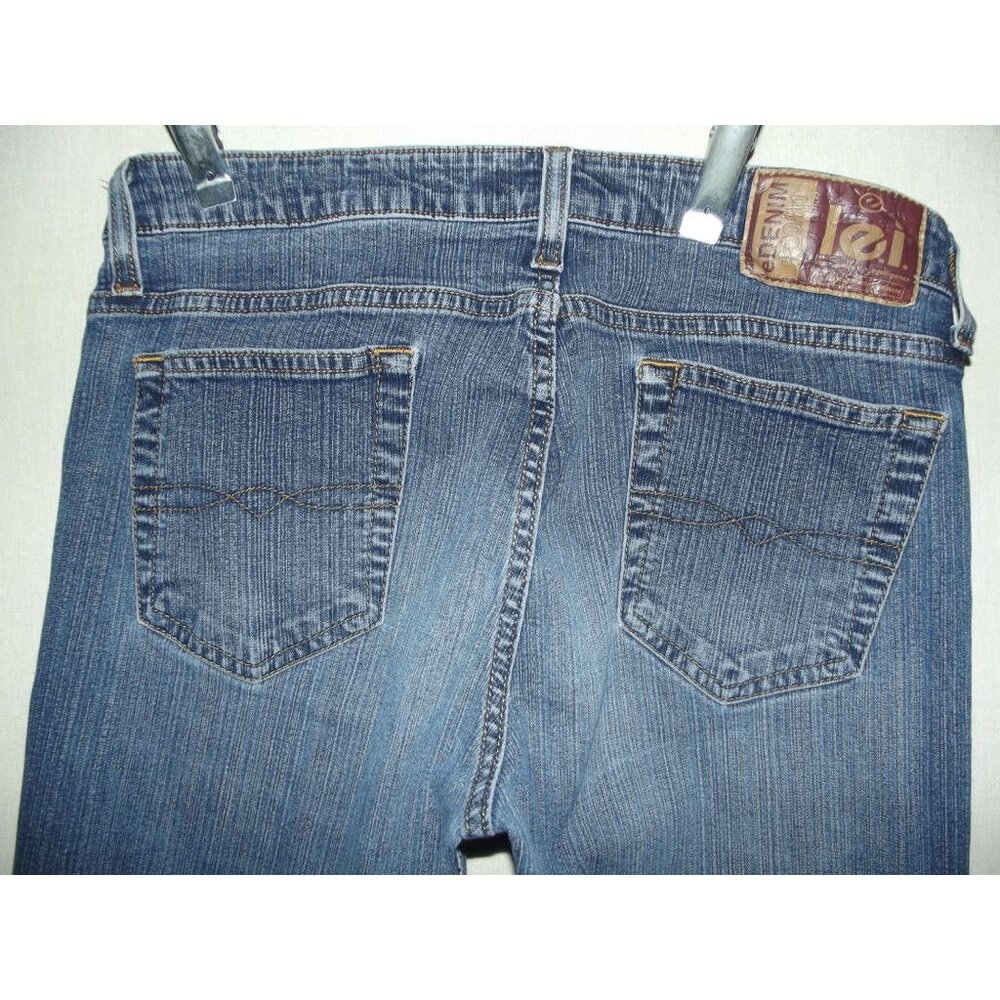 L.E.I. Jeans Junior Size 11 x29"inseam Mid Rise Flare Leg 5-pockets blue stretch - Picture 9 of 10